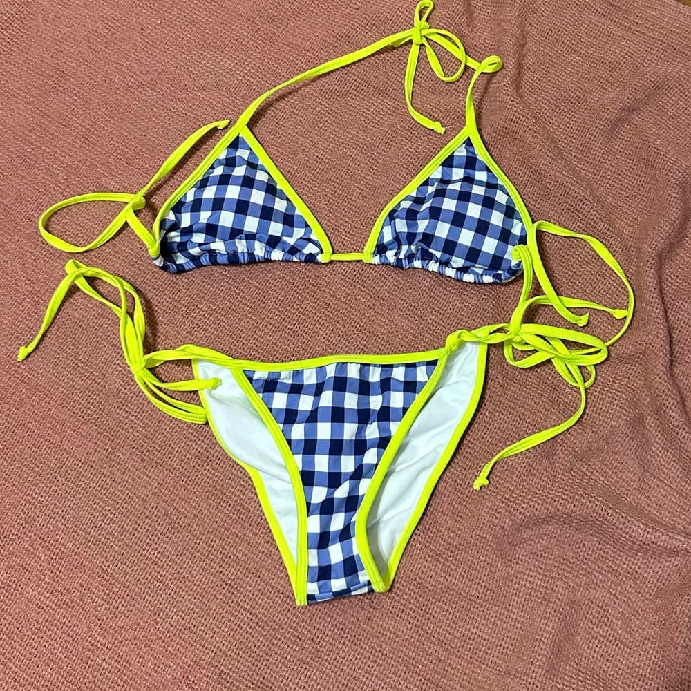 Gingham bikini